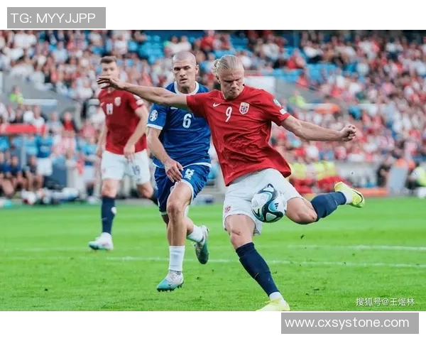 足球球星穿白袜还是黑袜 谁更能体现个人风格与比赛态度